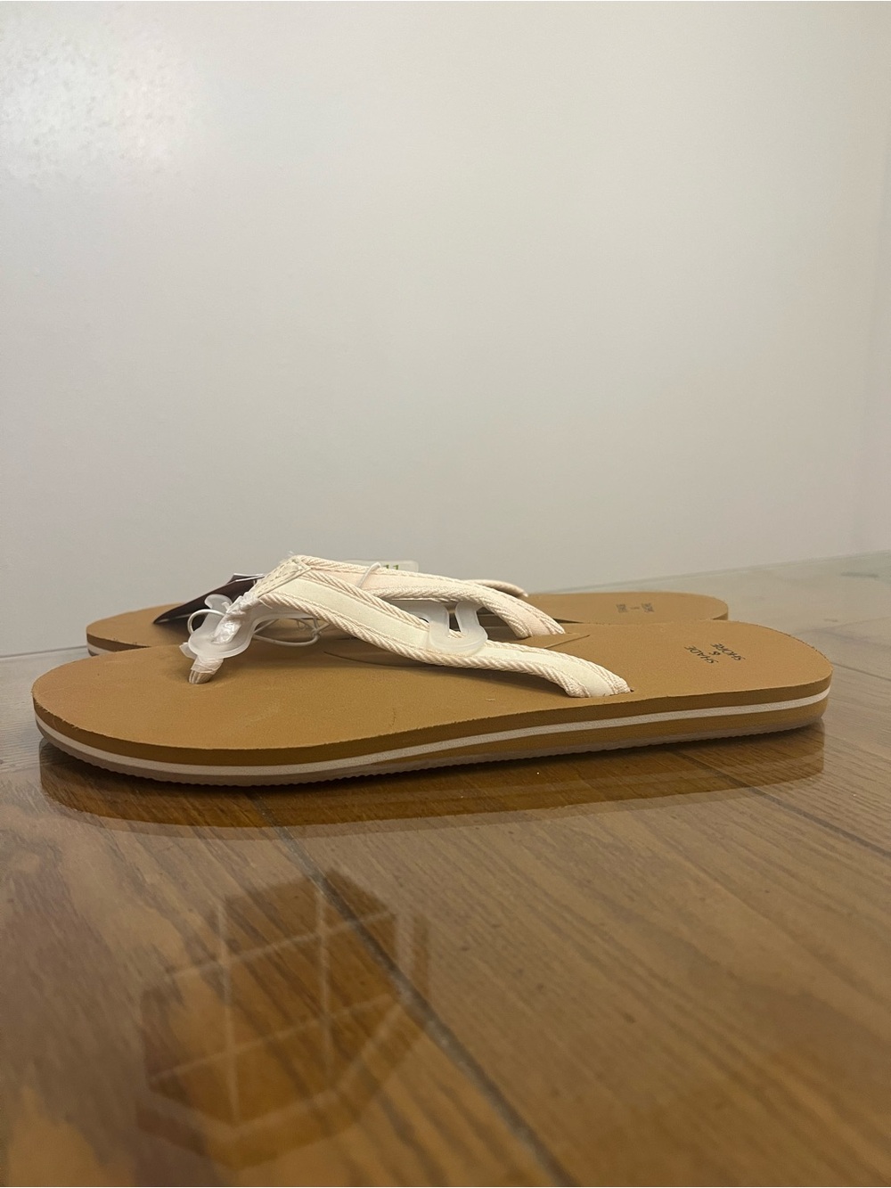 Women's Nona Thong Sandals - Shade & Shore™ size 11 white